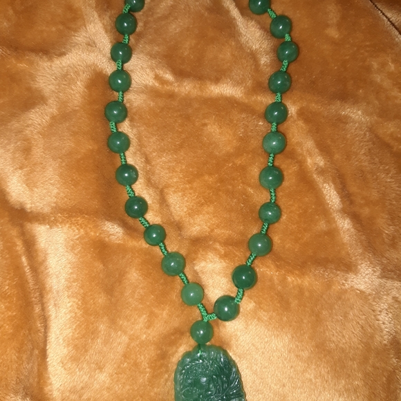 Jade - Picture 5 of 6